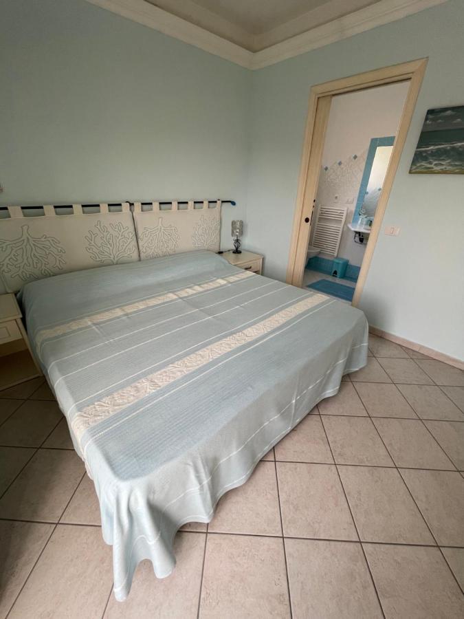 B&B Le Farfalle Palau Eksteriør billede