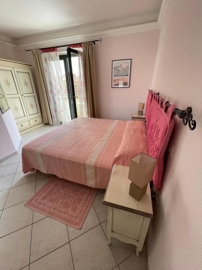 B&B Le Farfalle Palau Eksteriør billede
