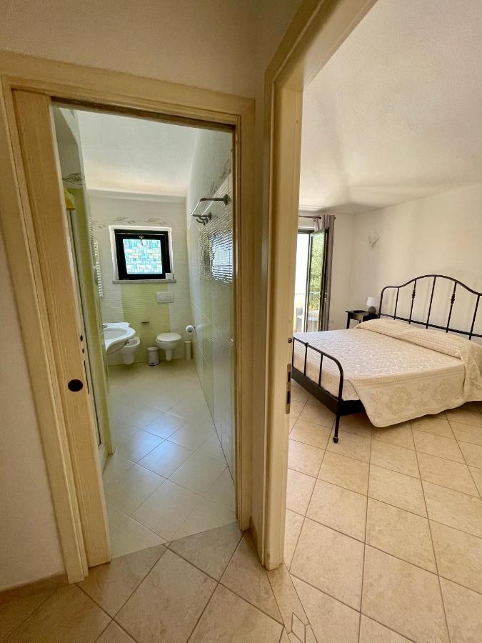 B&B Le Farfalle Palau Eksteriør billede