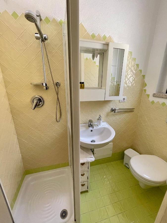 B&B Le Farfalle Palau Eksteriør billede