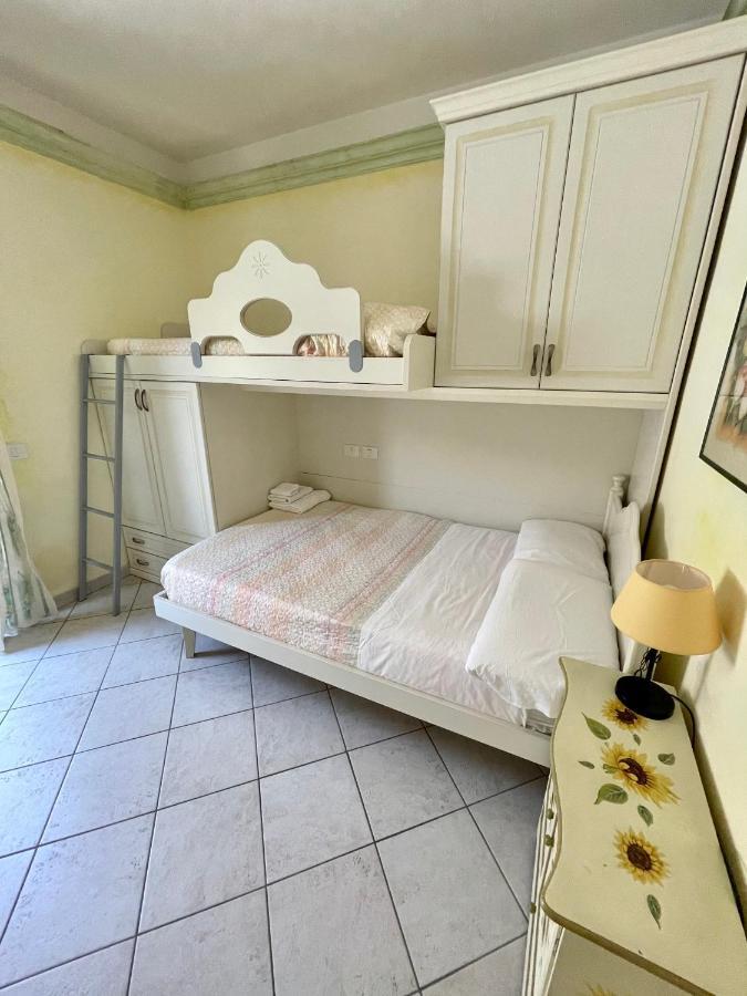 B&B Le Farfalle Palau Eksteriør billede