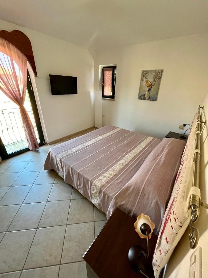 B&B Le Farfalle Palau Eksteriør billede