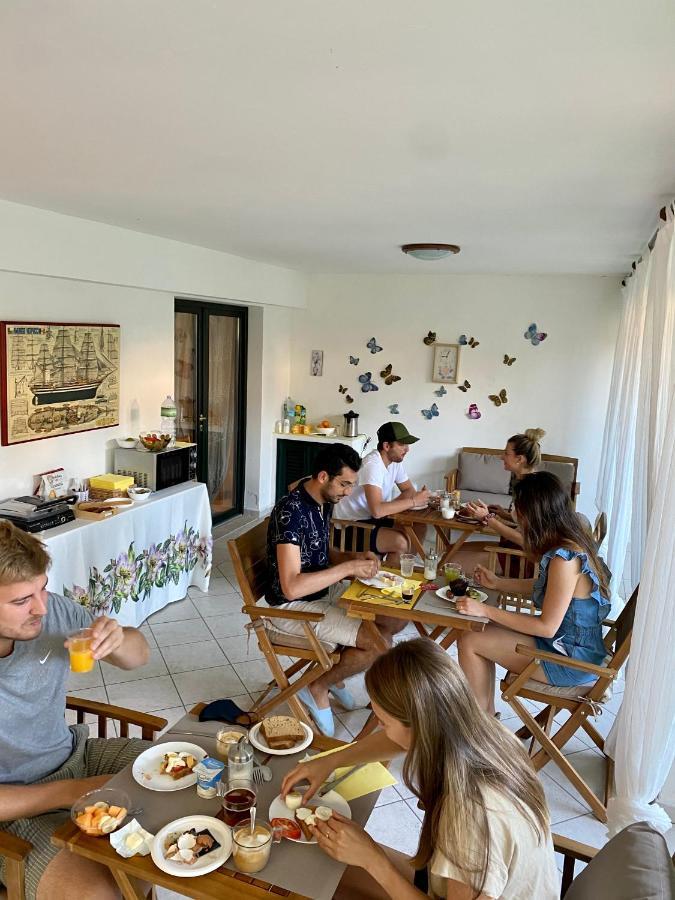 B&B Le Farfalle Palau Eksteriør billede